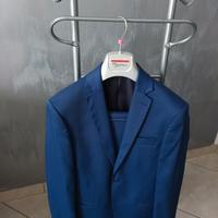 vestito uomo blu 