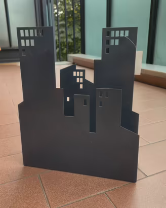 Porta riviste/documenti in metallo Skyline

