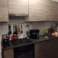 Cucina lineare Ikea con elettrodomestici 