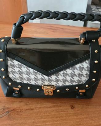 Borsa Donna Tracolla Catena Numeroventidue con pat