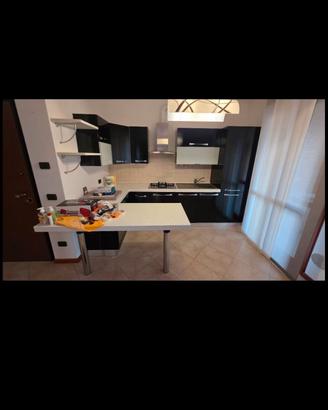 cucina moderna compres di elettrodomestici 