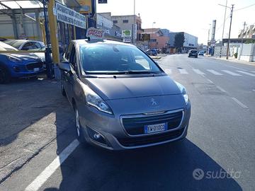 PEUGEOT 5008 1.6 HDi 115 CV Active 7 POSTI