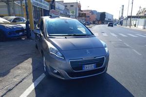 PEUGEOT 5008 1.6 HDi 115 CV Active 7 POSTI