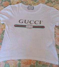 t-shirt Gucci Oversize taglia S Perfetta