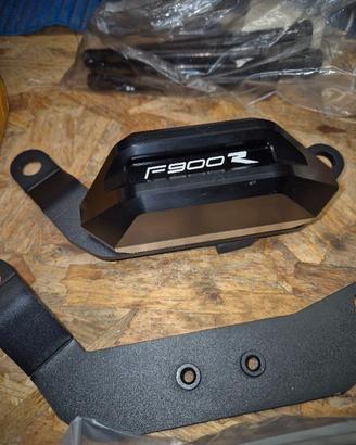 Protezioni laterali per BMW F900R