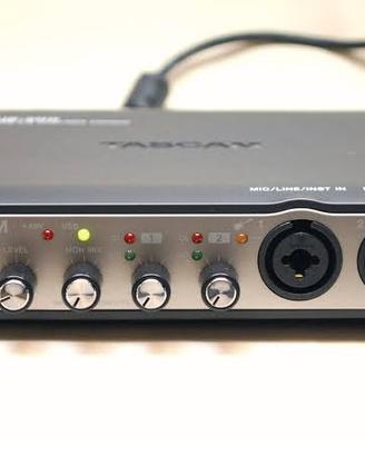 Tascam US-200 – Scheda audio USB + Adattatore Jack