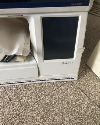 Husqvarna Viking Designer 1 macchina da cucire