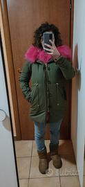 Parka verde con pelliccia fucsia