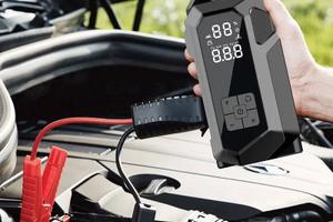 Avviatore di Emergenza Auto 4-in-1 con Compressore