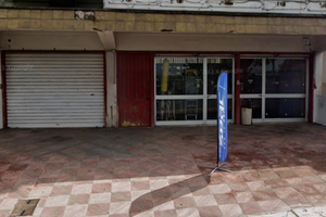 Locale Commerciale Negozio Deposito Garage