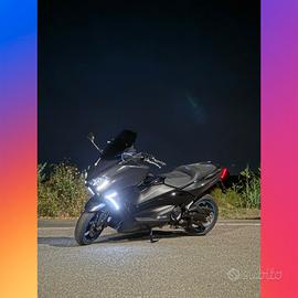 YAMAHA T-MAX 
