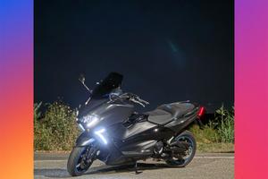 YAMAHA T-MAX 
