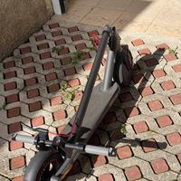 Monopattino elettrico Xiaomi Scooter 4 PRO