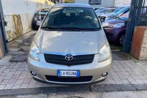 Toyota Corolla 1.6i 16V cat 5 porte Sol