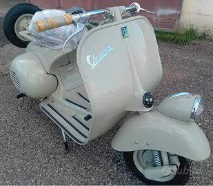 Piaggio Vespa 125 (VN) - 1954