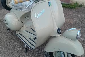 Piaggio Vespa 125 (VN) - 1954