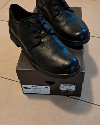 scarpa stringata N 39