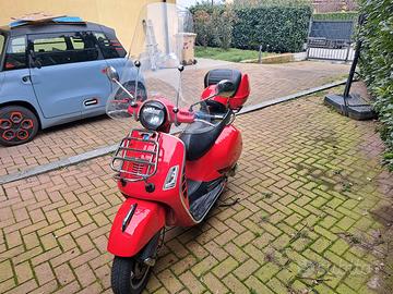 Vespa 300 super  Piaggio 