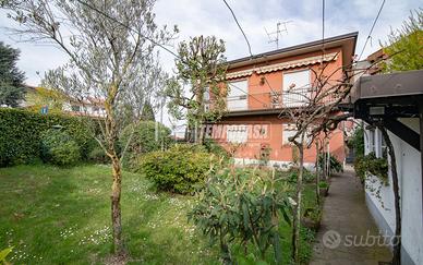 APPARTAMENTO IN VILLA