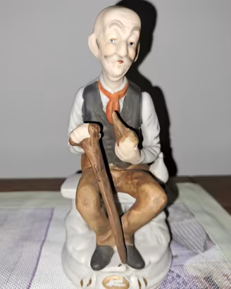personaggio vintage  in capodimonte 