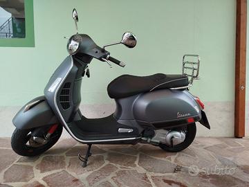 vespa 300 GTS Super