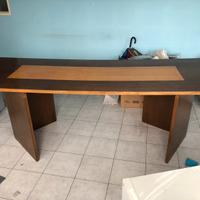 Tavolo in legno massello