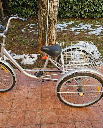 Bici per anziani a 3 ruote 