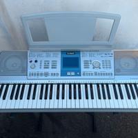 Pianola Yamaha psr-k1