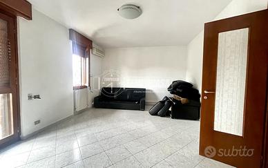 QUADRILOCALE CON BOX TRIPLO, CANTINA, LIBERO SUBIT