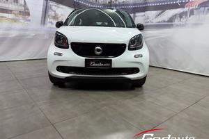 SMART ForFour 70 1.0 Passion LED