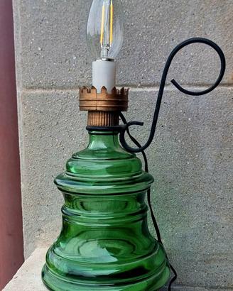 Lampada elettrica vintage retrò a cherosene