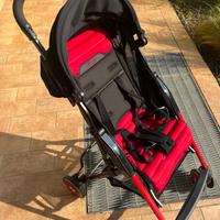 Passeggino super leggero Combi F2 - solo 3,8 kg