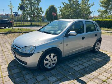 Opel corsa 1.2 benzina neopatentati ok