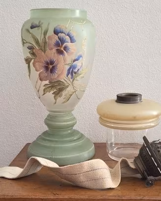 Nome Prodotto : Lume a Petrolio Antico Art Nouveau