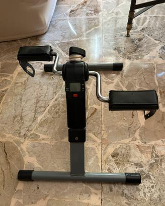 Cyclette da tavolo per ginnastica