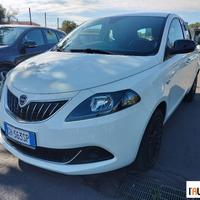 LANCIA - Ypsilon 1.0 firefly hybrid Silver s&s
