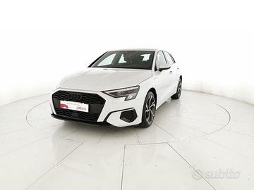Audi A3 Sportback 40 1.4 tfsi e Business Adva...