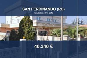 Immobile in asta di 397 m² con più di 5 locali a S