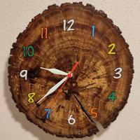 Orologio da parete fatto interamente a mano