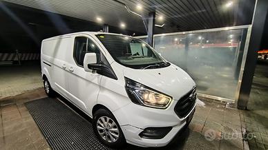 Ford Custom Titanium 2019 170cv automatico