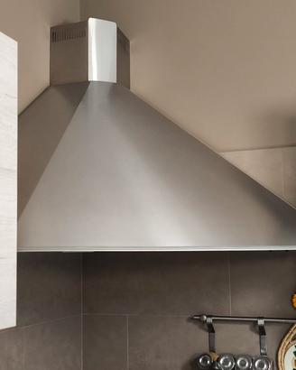 Cappa da cucina angolare 