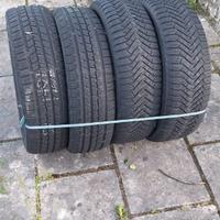 Gomme per auto 4 stagioni