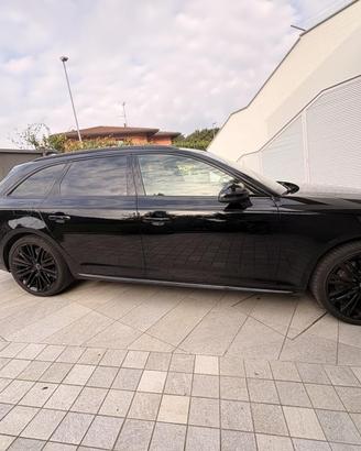 Audi A4 quattro S