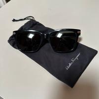 Occhiali da sole Salvatore Ferragamo SF917S neri