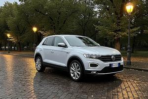 VW T-ROC "Advacenced" 1.5 TSI con cambio DSG