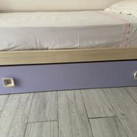 Letto singolo con secondo letto