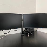 2x Monitor 22" NEC +  supporto da scrivania