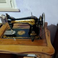 machina da cucire più taglia e cuci