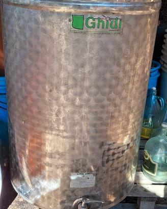 botti in vetroresina e inox +damigiane+torchio per