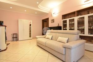 4 LOCALI A AGROPOLI